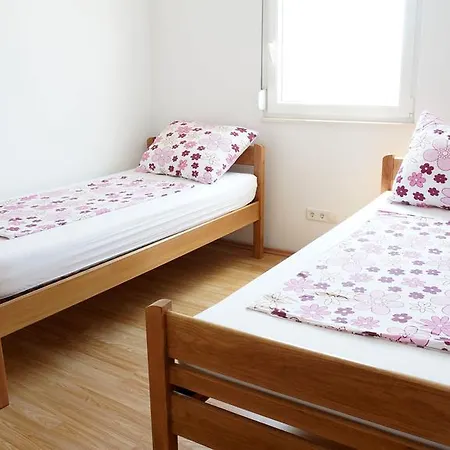 Apartment Zeba Tisno